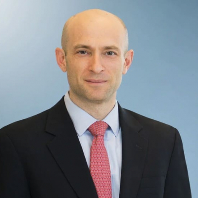 Joshua Deringer Headshot