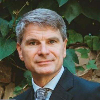 Oliver Gottschalg Headshot_CVs